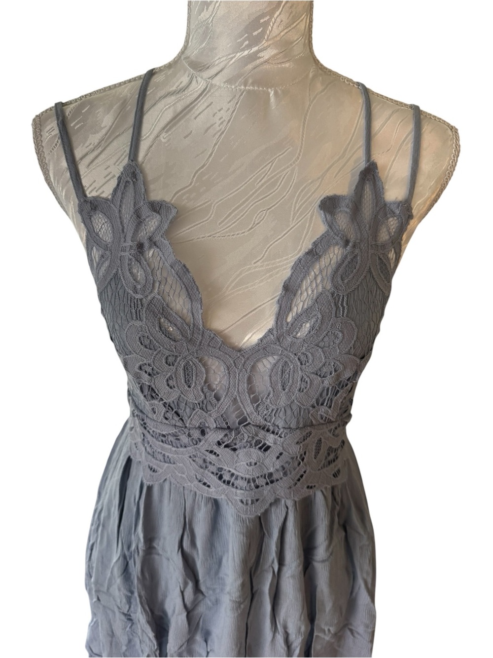 mittoshop Gray Lace-Trim Midi Dress NWT - Picture 3 of 10